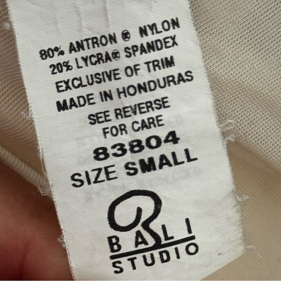 Bali Studio | Vintage Cream Slip Dress - Picture 7 of 7